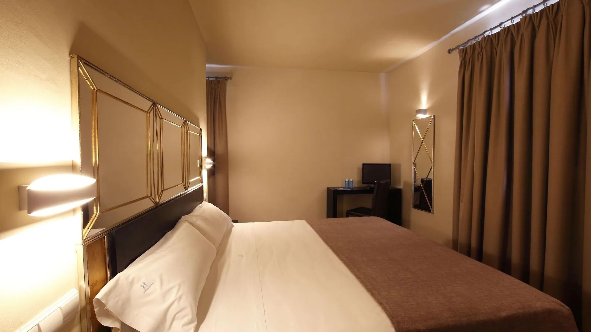 Hotel Yit El Postigo Úbeda 4*,